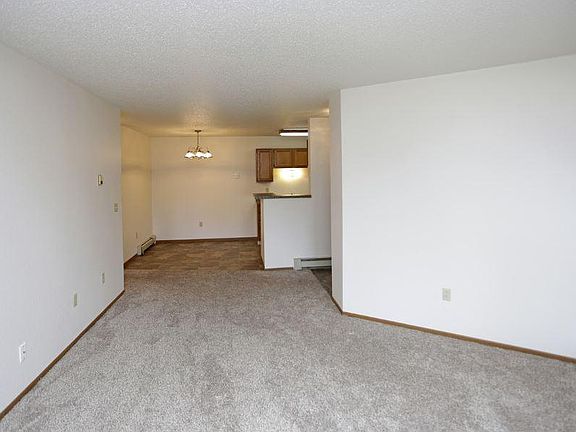 3rd image of 2074 30th Ave S