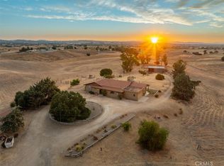 6950 Blue Curl Ln, Creston, CA 93432
