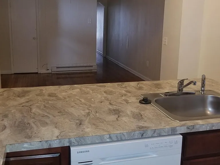 2602 Maryland Ave — Photo 3
