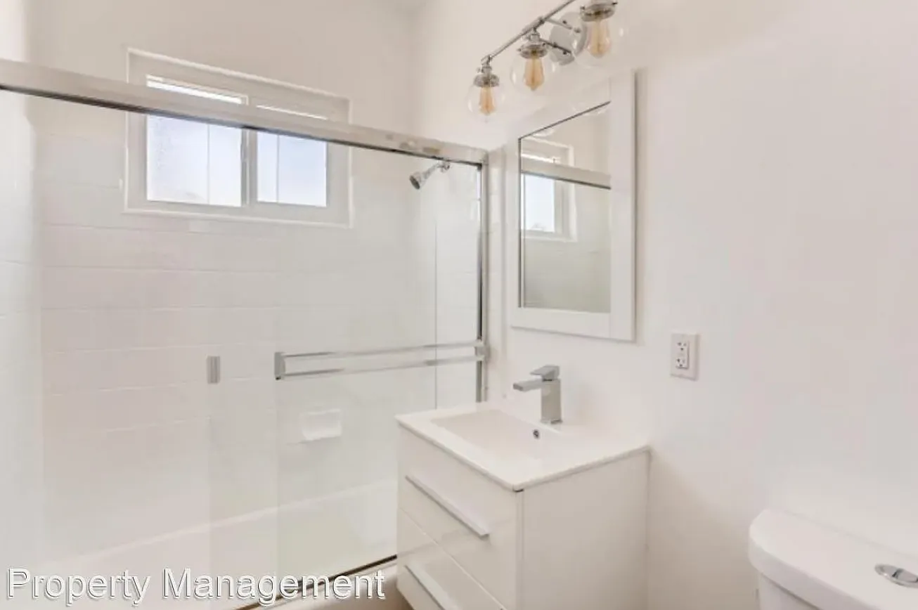 3820 Overland Ave — Photo 4