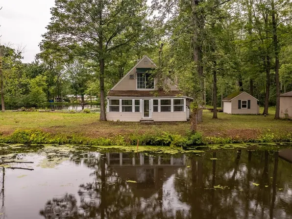 7152 Cove Rd, Durhamville, NY 13054