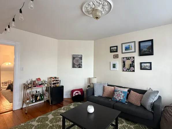 738 E 6th St #2, Boston, MA 02127