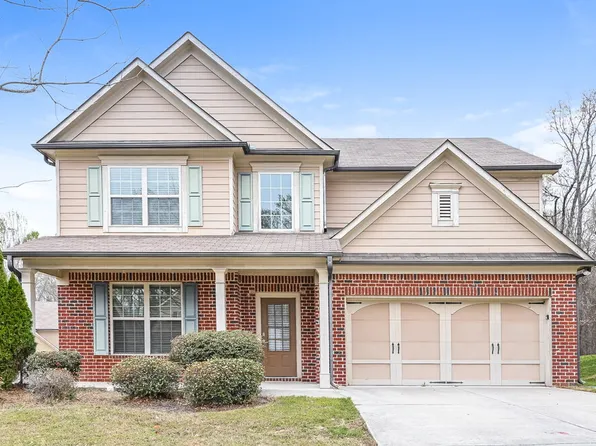 825 Westmoreland Ln, Lawrenceville, GA 30043