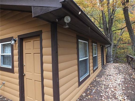 5th image of 219 Shagbark Ln #1