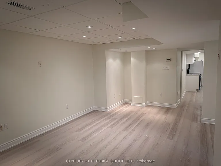 11 Birdsong St #BSMNT — Photo 9