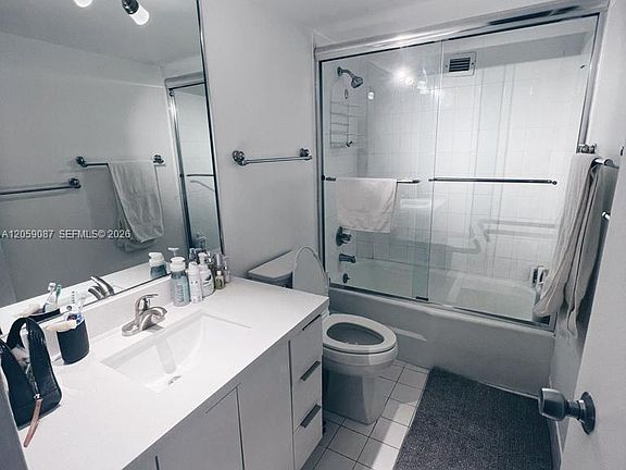 3rd image of 5161 Collins Ave APT 1510