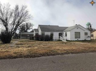 901 W 16th St, Portales, NM 88130