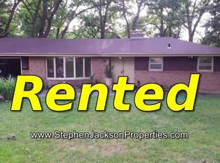 319 Rockcliff Dr, Rockford, IL 61108