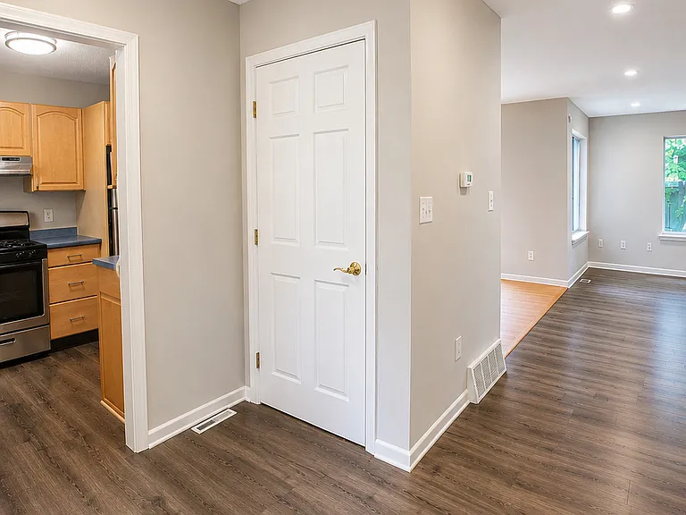 12 Greenbriar Dr #A — Photo 10