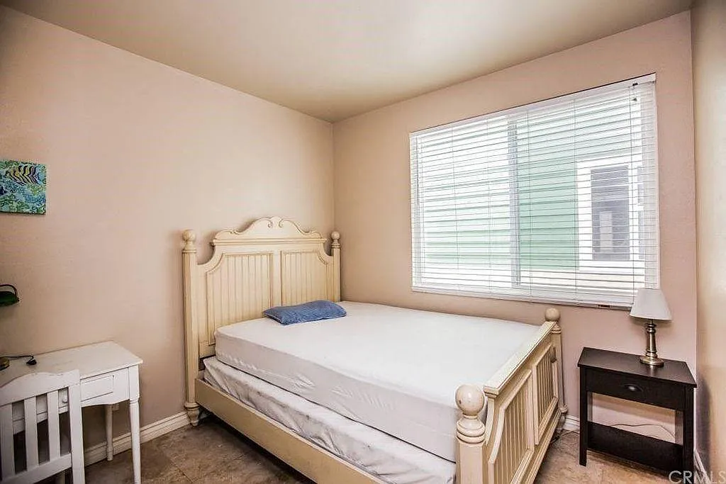 3 bed, 1400 sqft, $6,500 — Photo 4