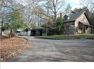 1002 River Bend Dr, Chattanooga, TN 37419