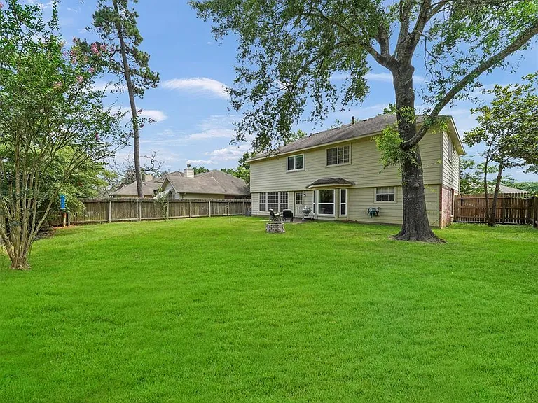 25719 Bearborough Dr — Photo 29