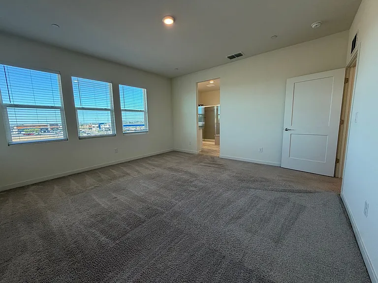 3917 Aristotle Cir — Photo 14