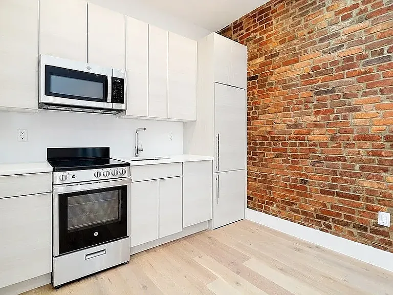333 Warren St #4F — Photo 7