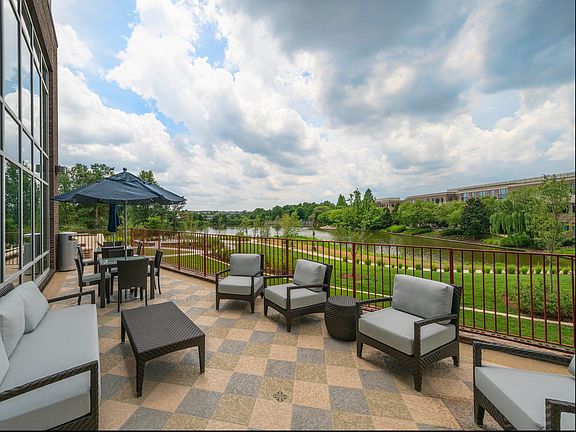 Rooftop Lounge