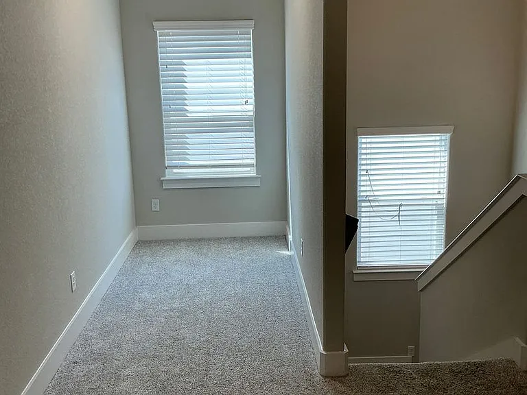640 The Cottages Dr — Photo 25