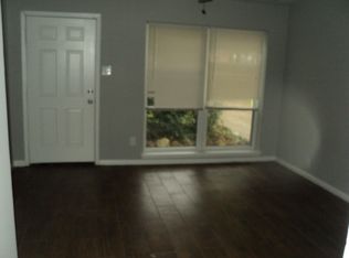 404 Phillip St, Mesquite, TX 75149