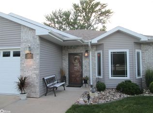 1442 Pawnee Dr, Burlington, IA 52601