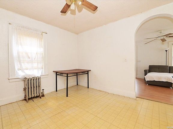 4th image of 170 Forest Ave