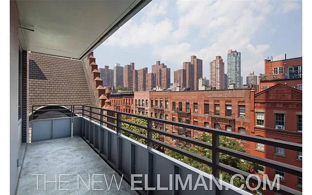 Rented by Douglas Elliman | media 28