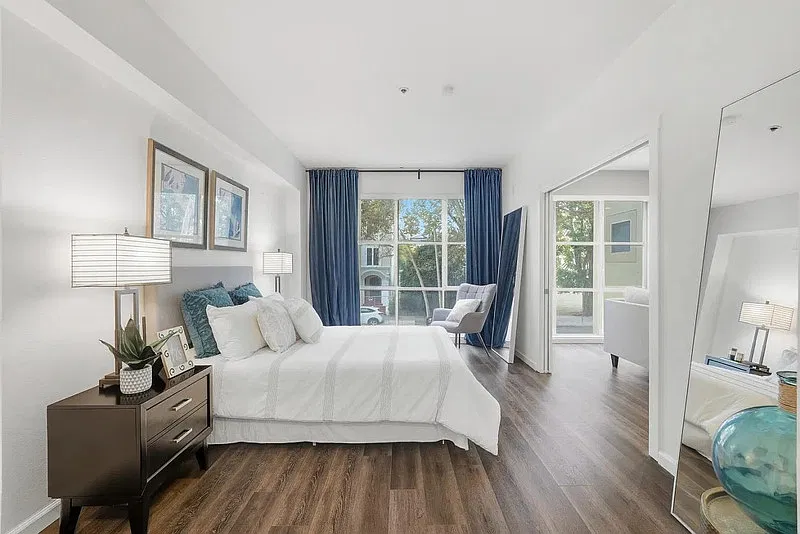 1 bed, 1.0 bath, 885 sqft, $2,680 — Photo 2