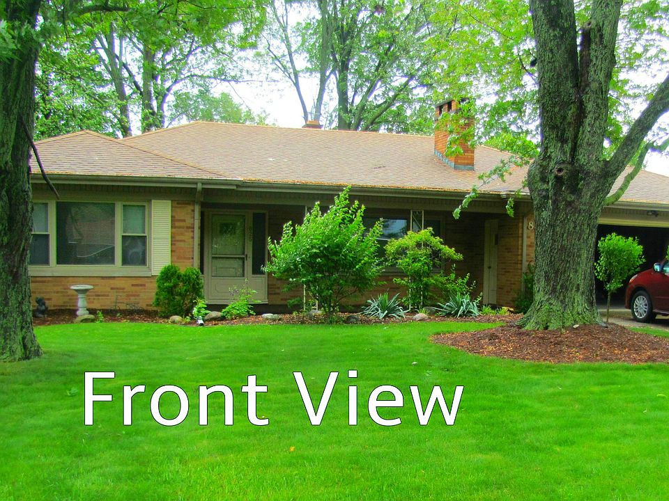 1st image of 825 Lincoln Dr