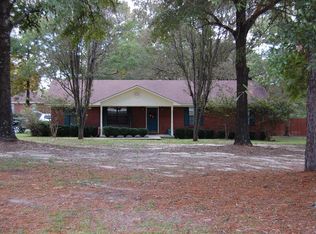 9060 Celeste Rd, Saraland, AL 36571