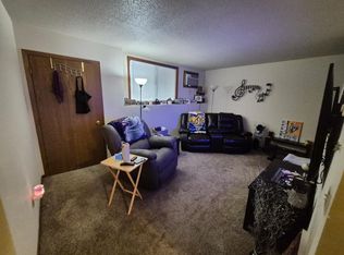 330 Hillside Cir #4, Baldwin, WI 54002