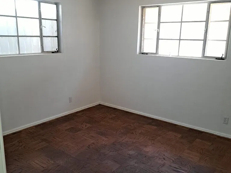 1504 Fairfield Dr — Photo 8