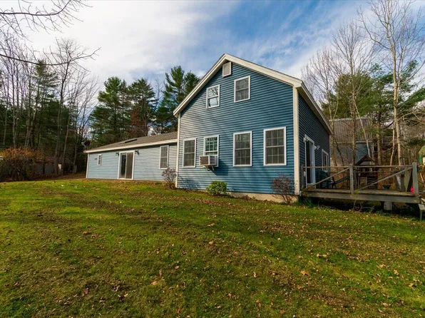 3 Dyer Road, Lincolnville, ME 04849