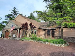 7 Tahoe Ln, Manahawkin, NJ 08050