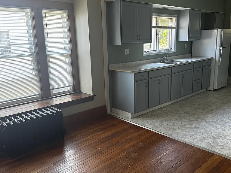 321 Primrose Ave — Photo 8