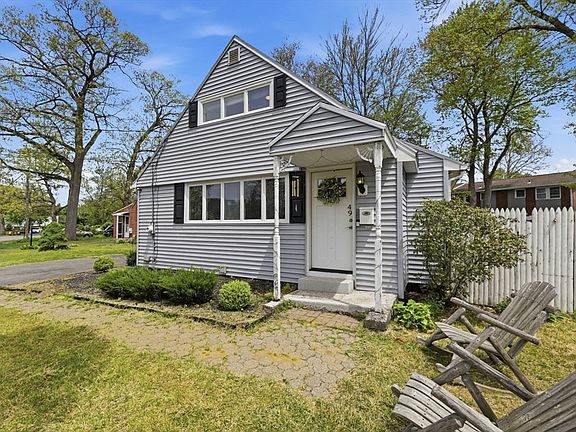 3rd image of 49 Canterbury Rd