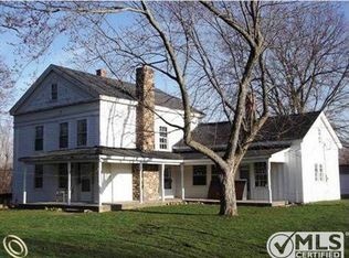 7130 Oak Hill Rd, Clarkston, MI 48348