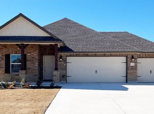205 Gauge Rd, Thorndale, TX 76577