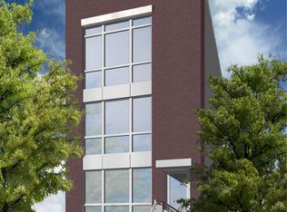 2420 W Iowa St, Chicago, IL 60622