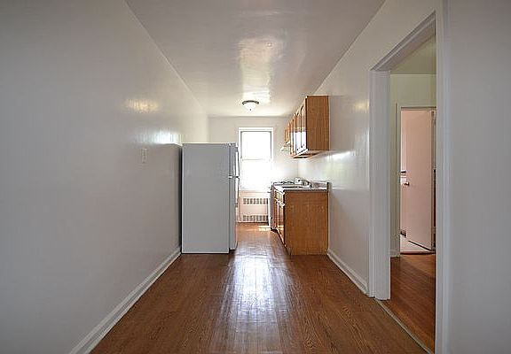 4th image of 120-05 Hillside Ave #2H