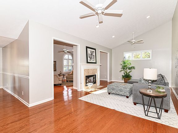 4th image of 3551 Clearwater Cir