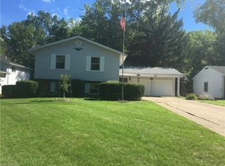 28639 Windsor Dr, North Olmsted, OH