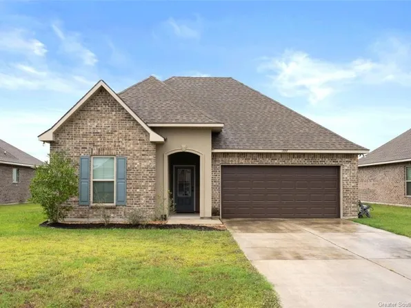 1777 Poeyfarre Dr, Lake Charles, LA 70611