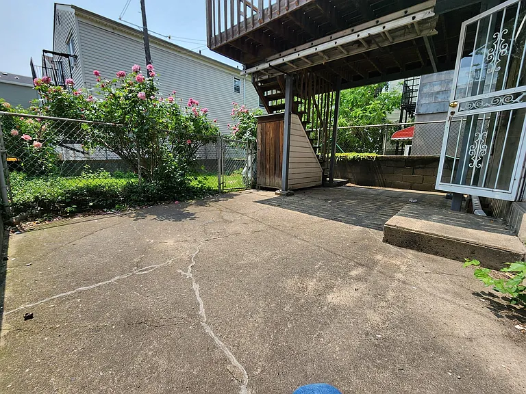 11 Reserve Ave #3 — Photo 3