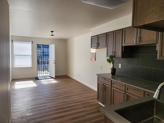 4th image of 1175 Fitzgerald Ave