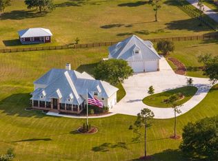 16900 N River Rd, Alva, FL 33920