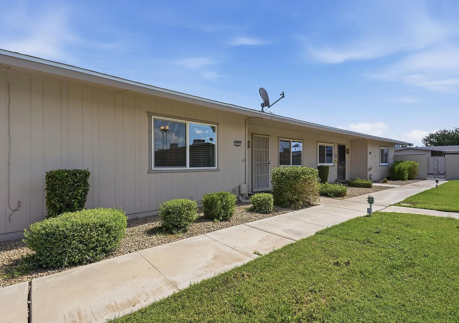 10922 W Santa Fe Dr - Santa Fe — Photo 2