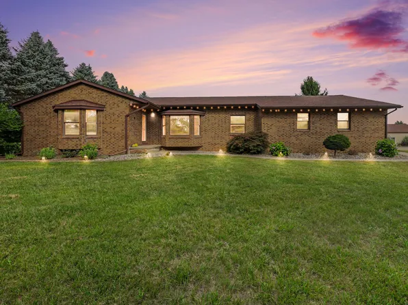 7373 Dell Rd, Saline, MI 48176