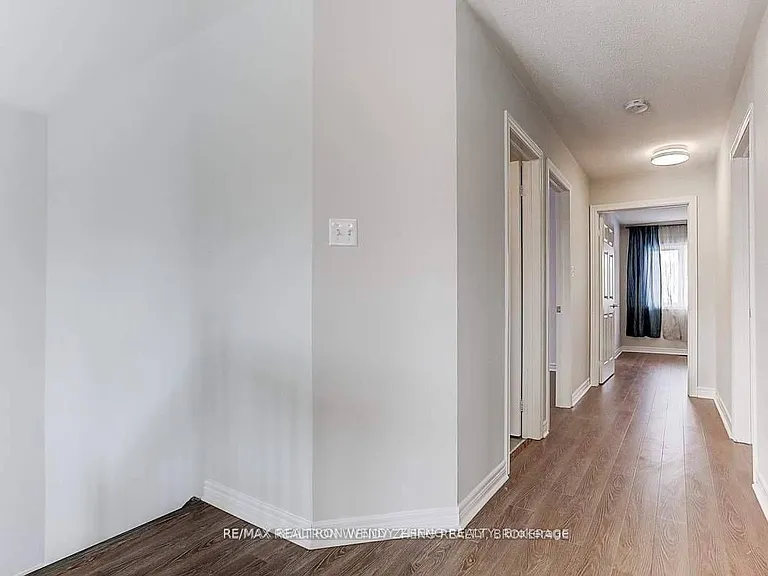 155 Durhamview Cres — Photo 20