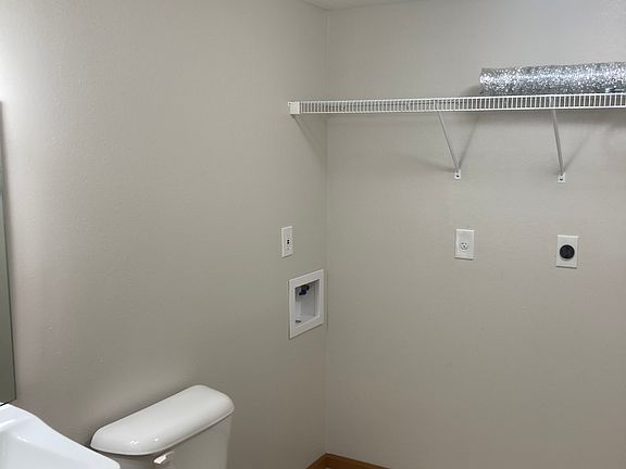 3rd image of 304 Biggs Dr #A