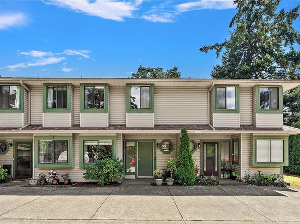 748 Meaford Ave #2, Langford, BC V9B 2P6