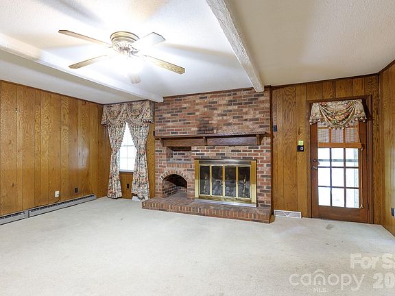 3rd image of 3308 India Hook Rd