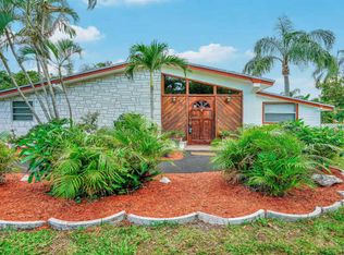335 Forest Estates Dr, West Palm Beach, FL 33415